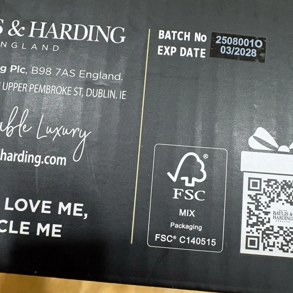 Sweet Mandarin & Grapefruit Bath Set  by Baylis&Harding England - Picture 3 of 3